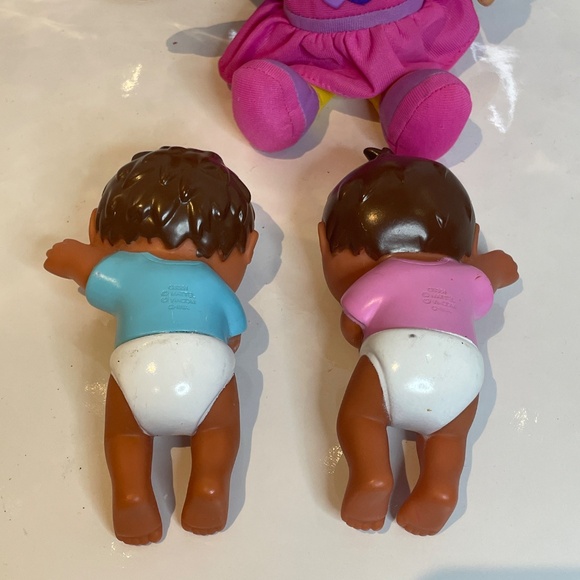 Dora the Explorer 🌎Talking doll with baby brother & sister dolls - Picture 4 of 7